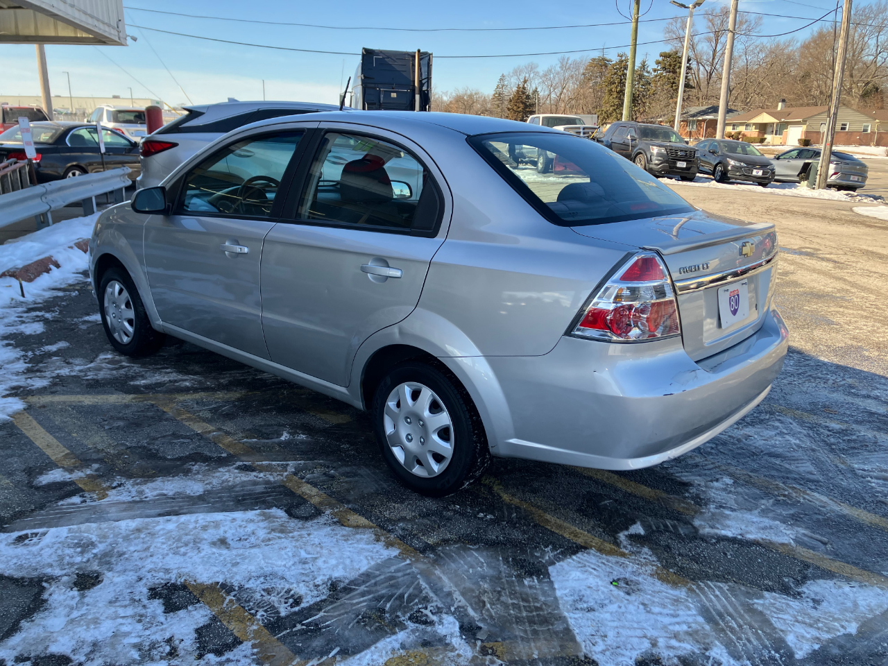 Chevrolet Aveo LS 4-Door 2011