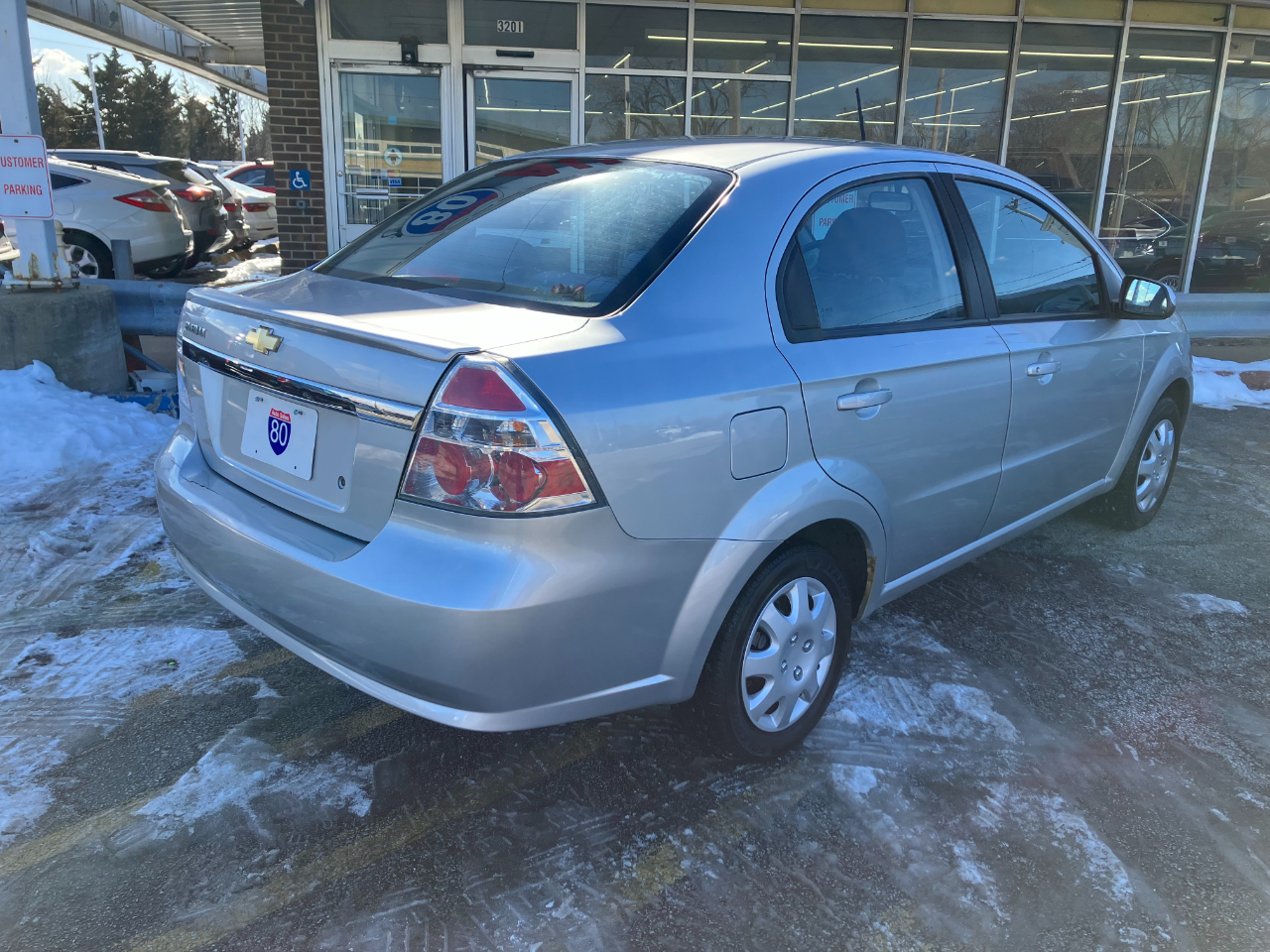 Chevrolet Aveo LS 4-Door 2011