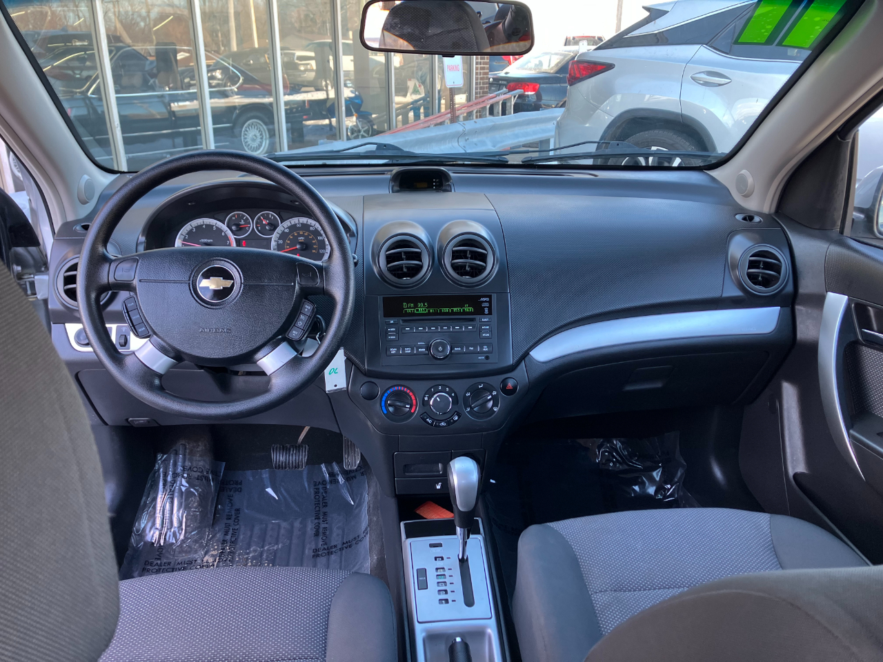 Chevrolet Aveo LS 4-Door 2011