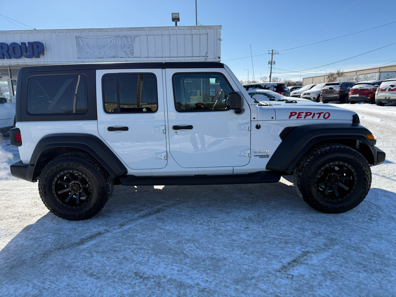 Jeep Wrangler Unlimited Sport 2018