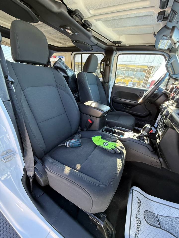 Jeep Wrangler Unlimited Sport 2018