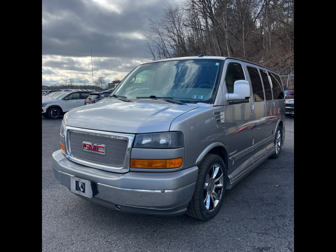 GMC Savana RV G1500 3LT 2011