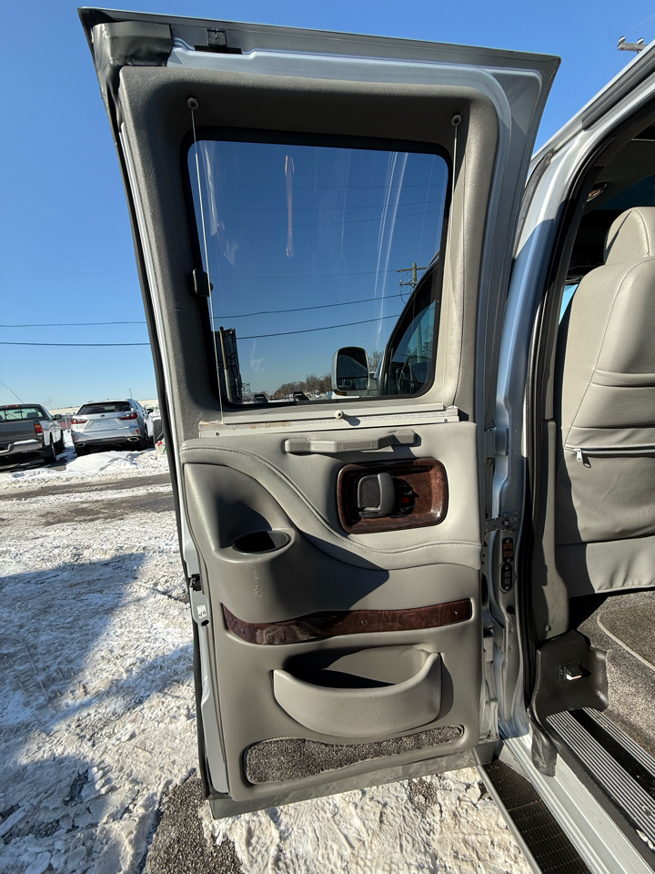 GMC Savana RV G1500 3LT 2011