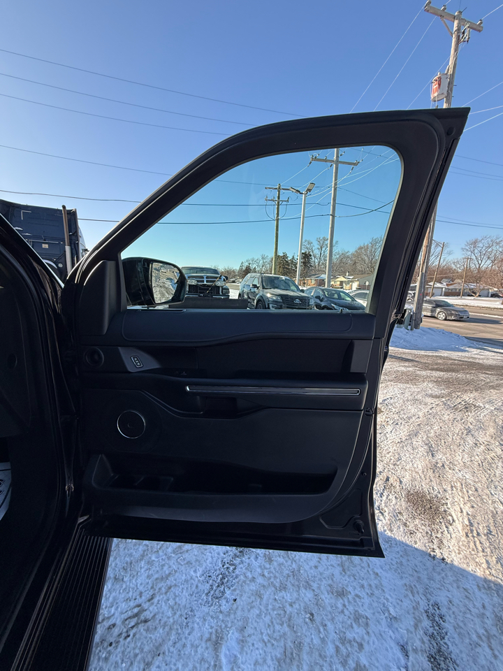 Ford Expedition XLT 4WD 2019