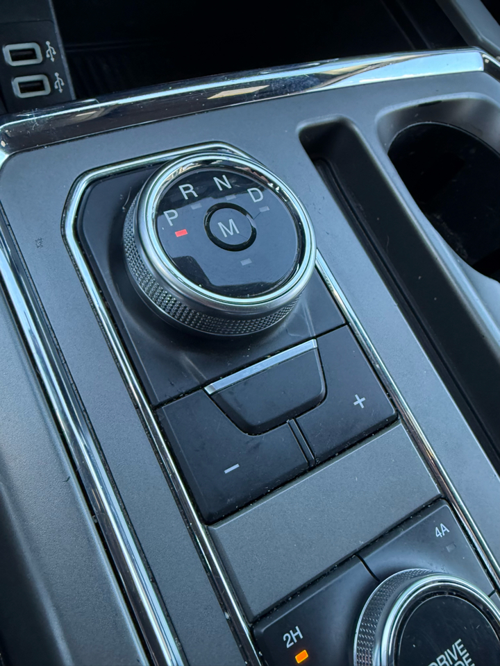 Ford Expedition XLT 4WD 2019