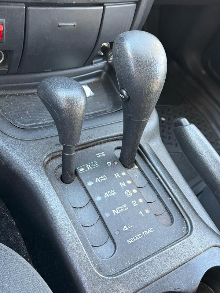 Jeep Grand Cherokee Laredo 4WD 2002