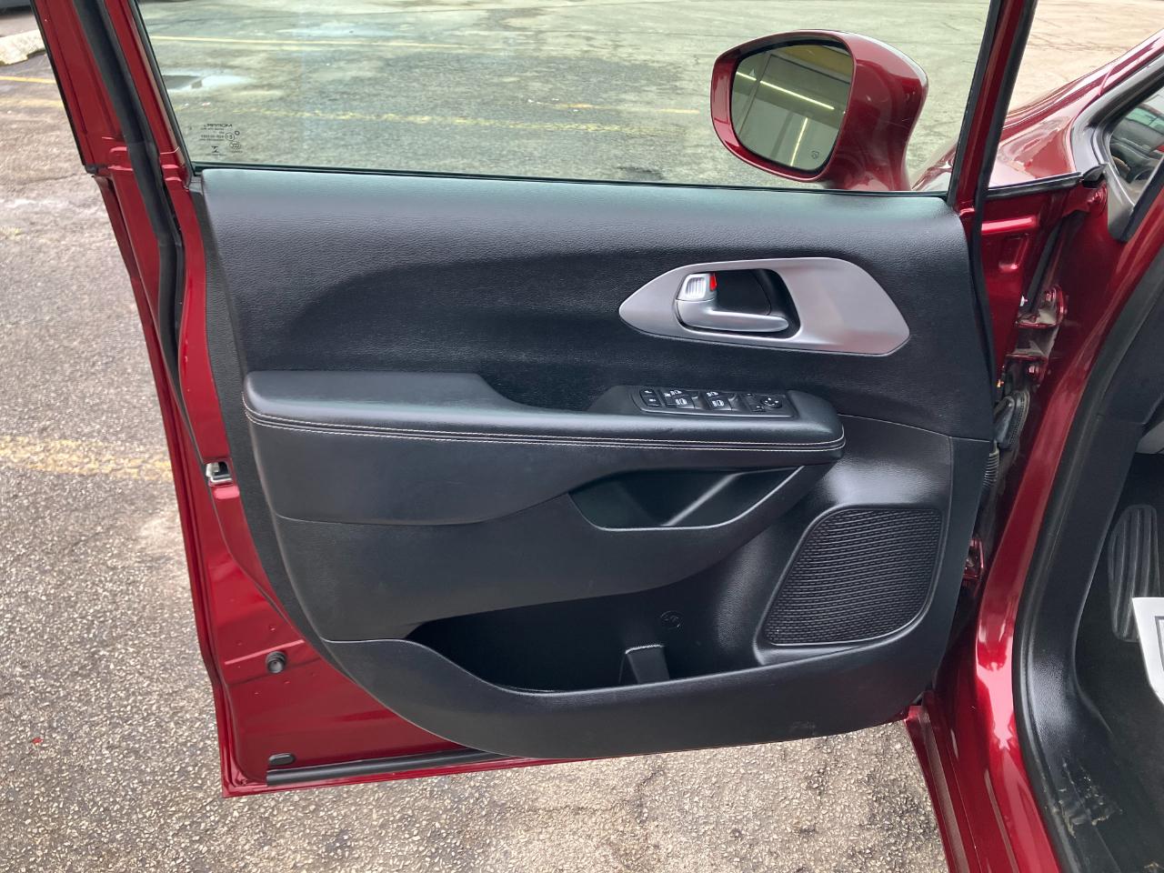 Chrysler Pacifica Touring-L Plus 2018