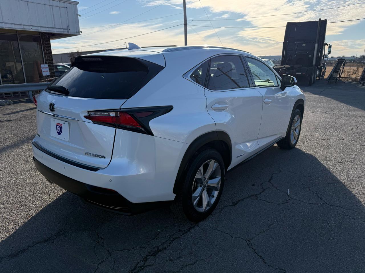 Lexus NX 300h AWD 2017