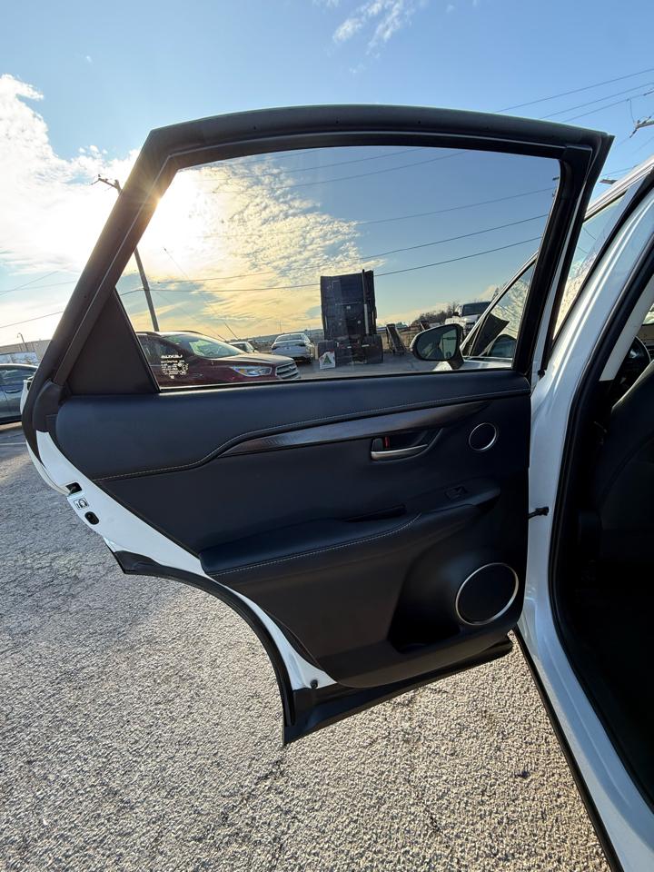 Lexus NX 300h AWD 2017