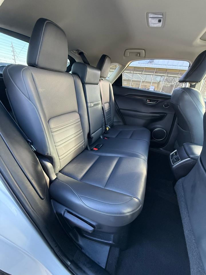 Lexus NX 300h AWD 2017