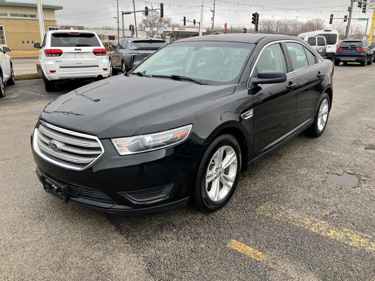 Ford Taurus SE FWD 2018