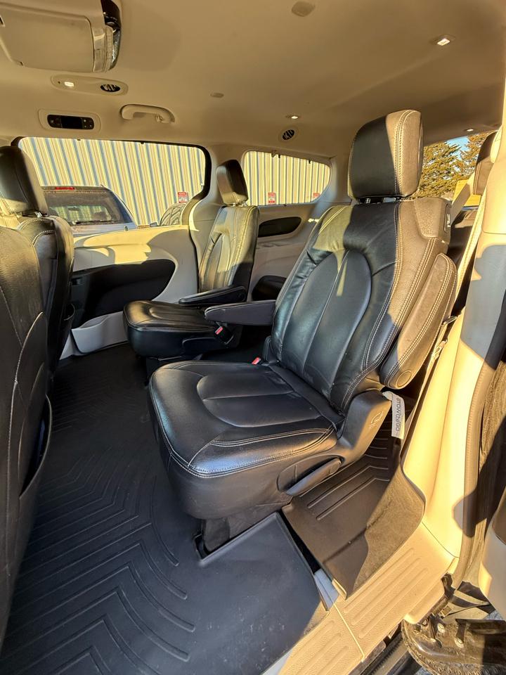 Chrysler Pacifica Touring-L 2017