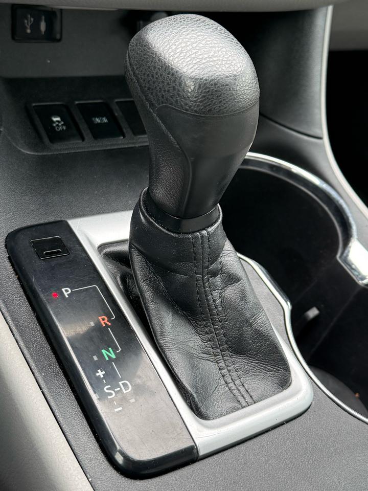 Toyota Highlander LE FWD I4 2015