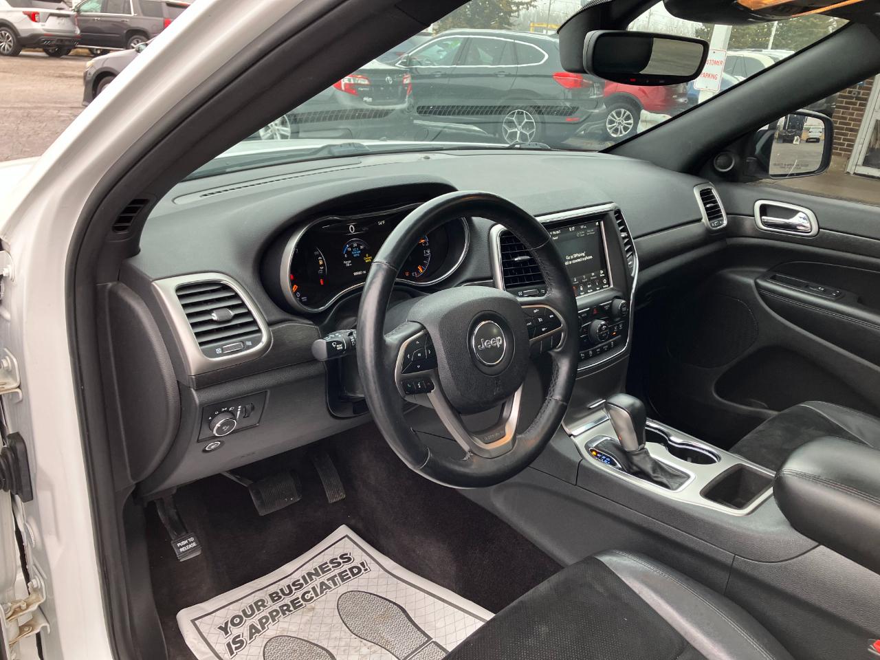 Jeep Grand Cherokee Laredo 4WD 2018