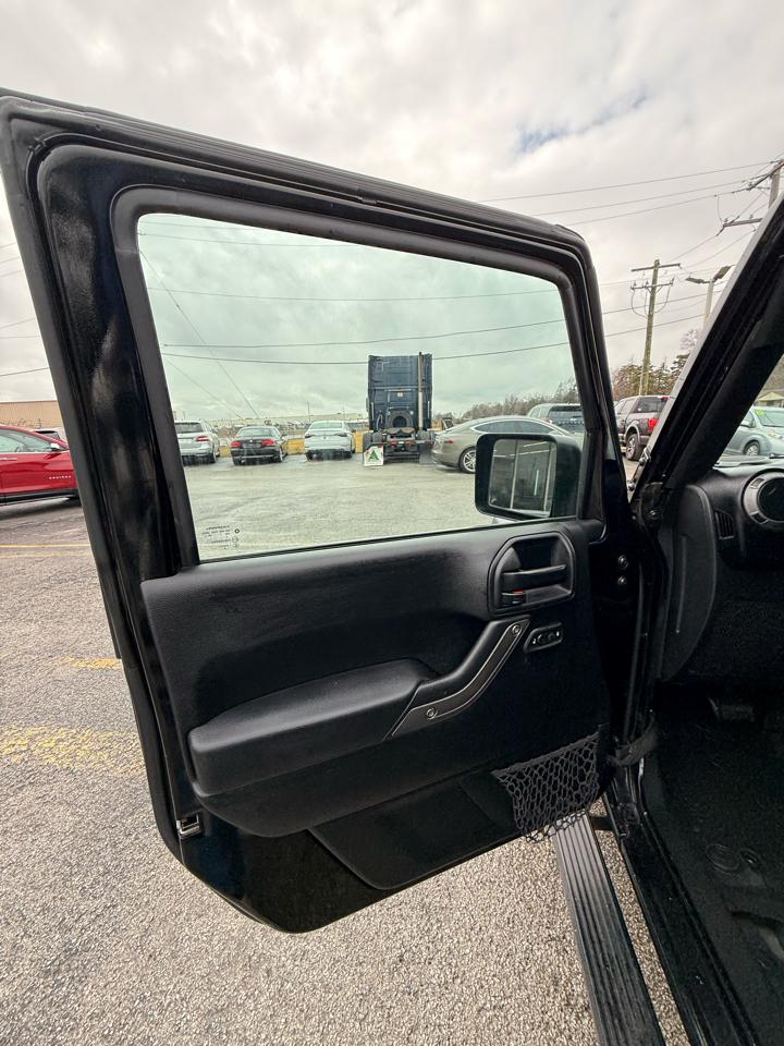 Jeep Wrangler Unlimited Sport 4WD 2017