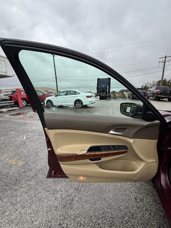 Honda Accord EX Sedan AT 2010