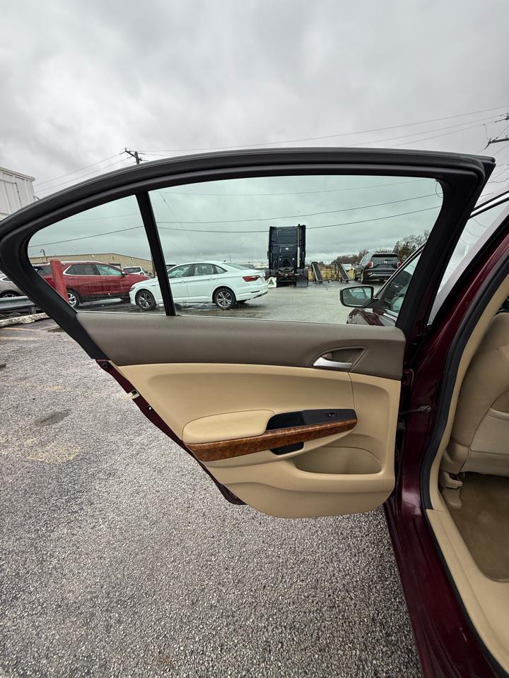 Honda Accord EX Sedan AT 2010