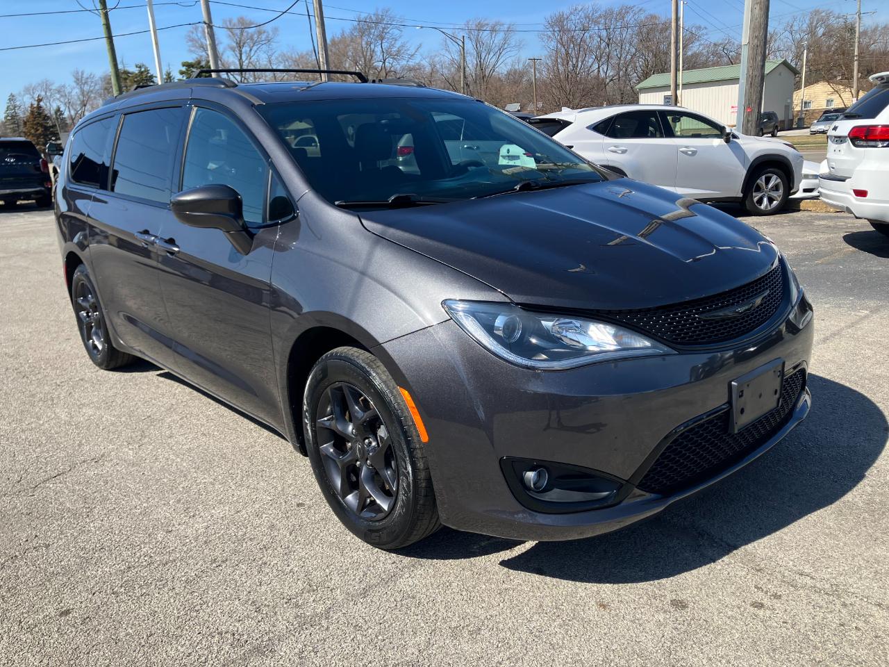 2019 Chrysler Pacifica Touring-L