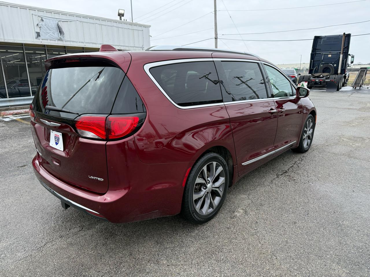 Chrysler Pacifica Limited 2017