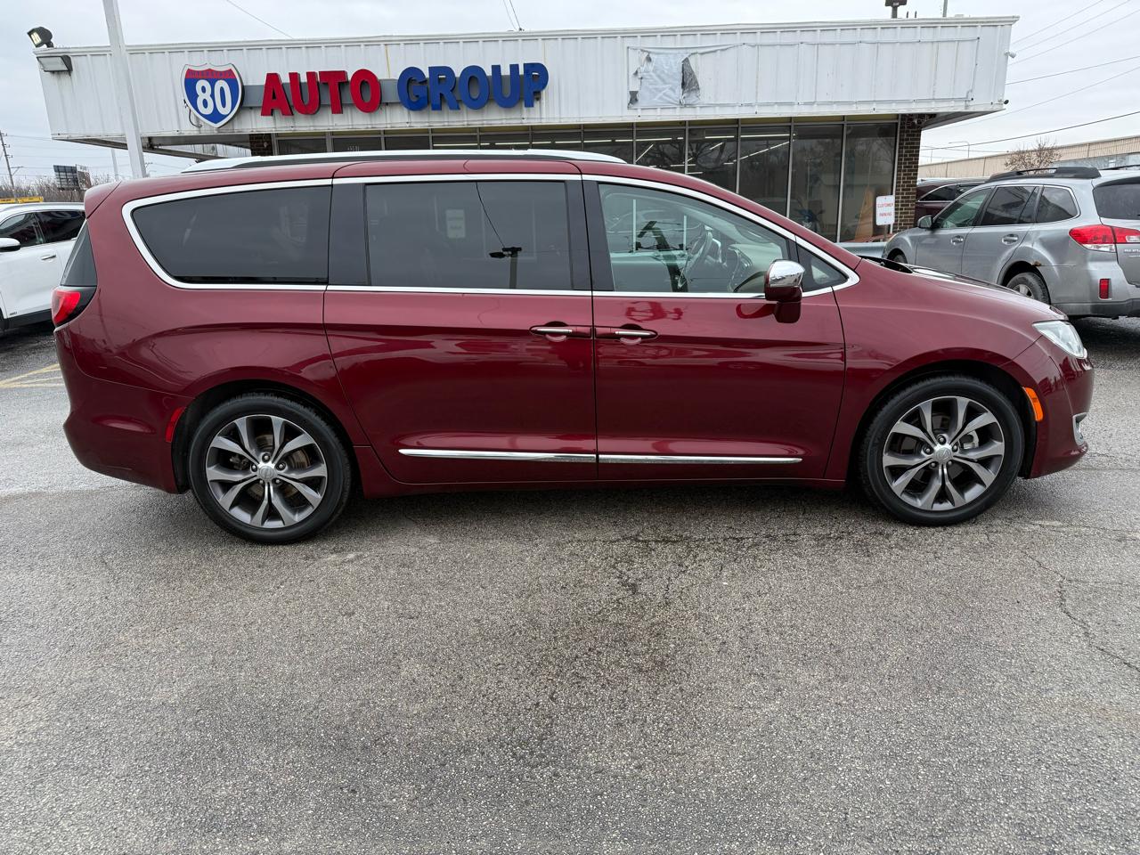 Chrysler Pacifica Limited 2017