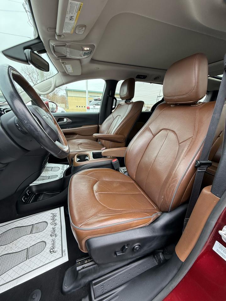 Chrysler Pacifica Limited 2017