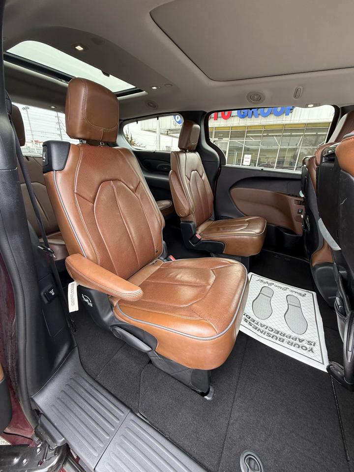 Chrysler Pacifica Limited 2017