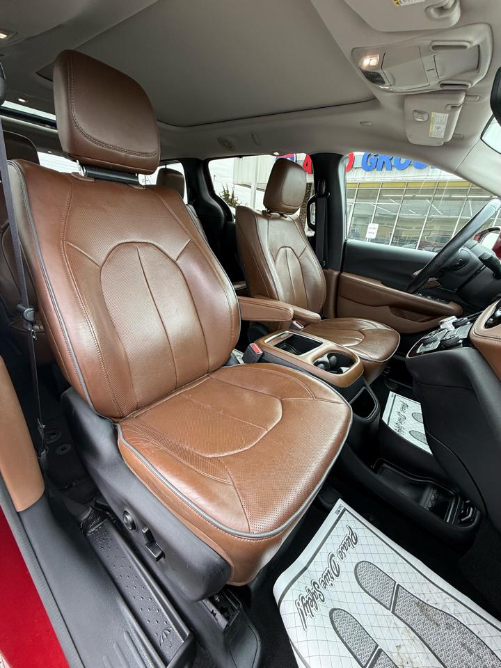 Chrysler Pacifica Limited 2017