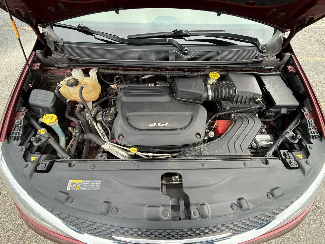 Chrysler Pacifica Limited 2017