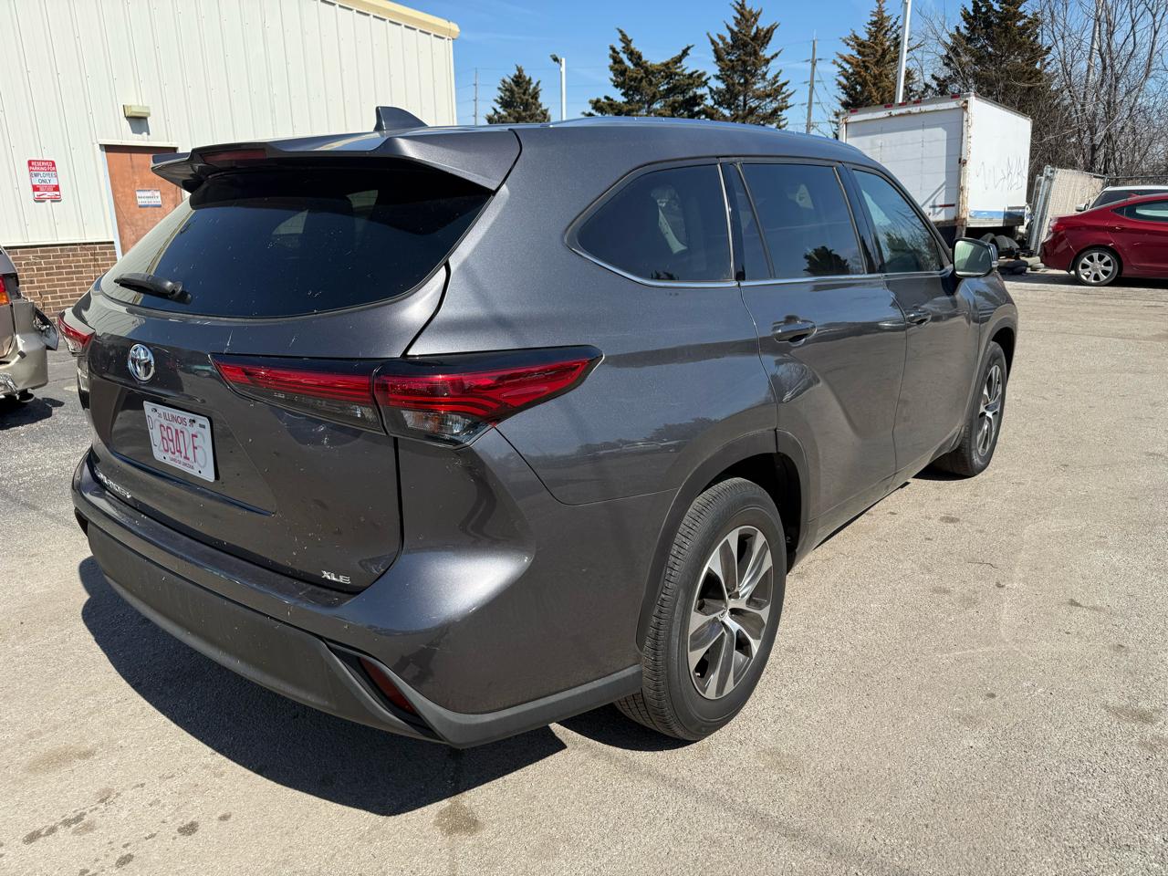 Toyota Highlander XLE FWD V6 2021