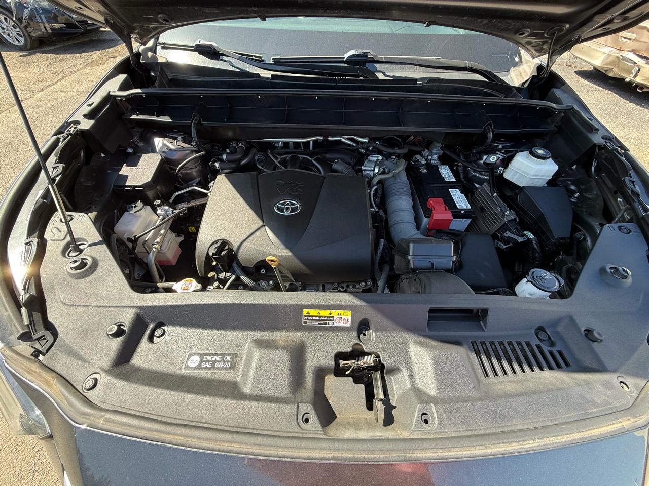 Toyota Highlander XLE FWD V6 2021