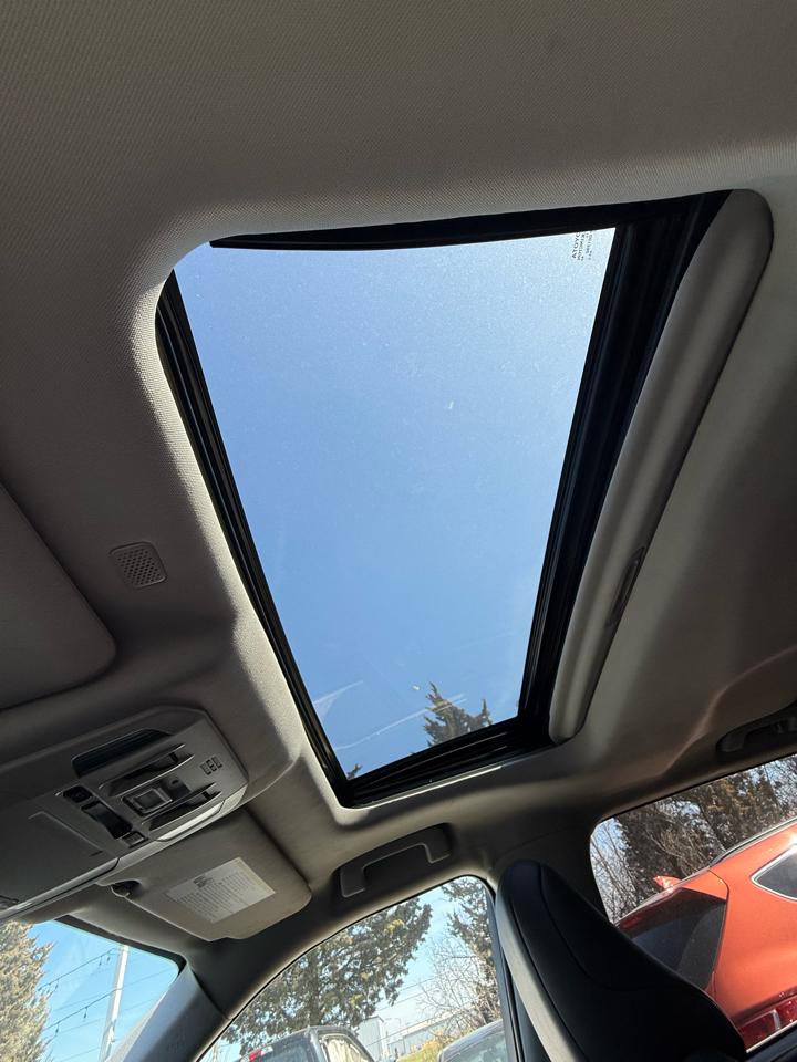 Toyota Highlander XLE FWD V6 2021