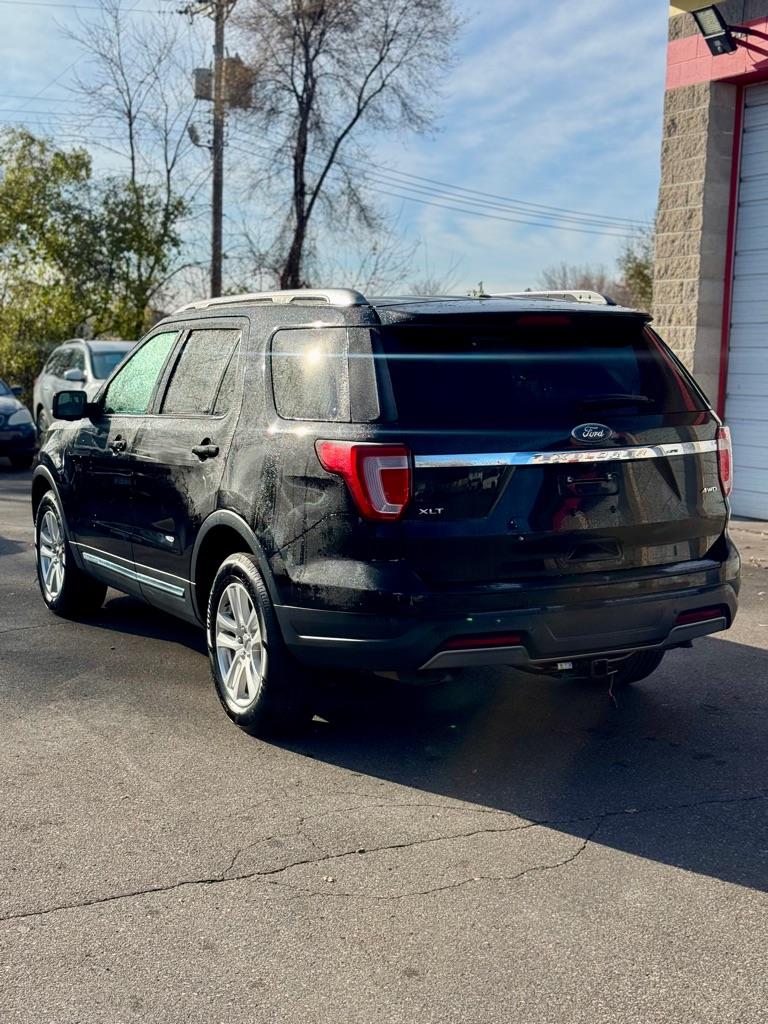 Ford Explorer XLT 4WD 2019