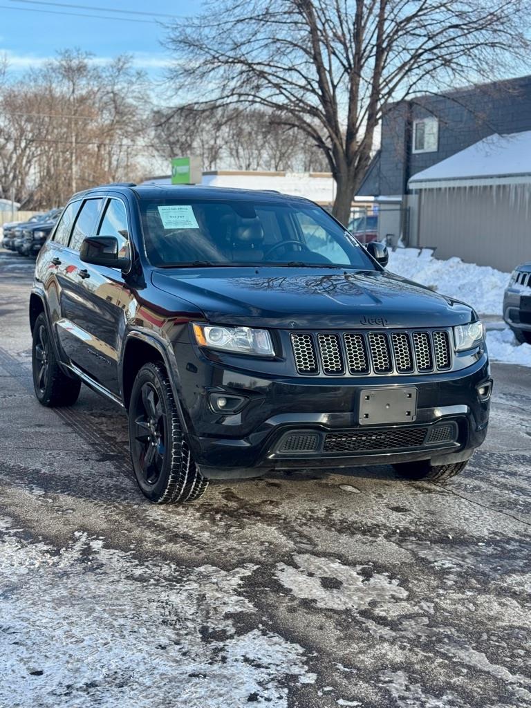 Jeep Grand Cherokee Laredo 4WD 2015