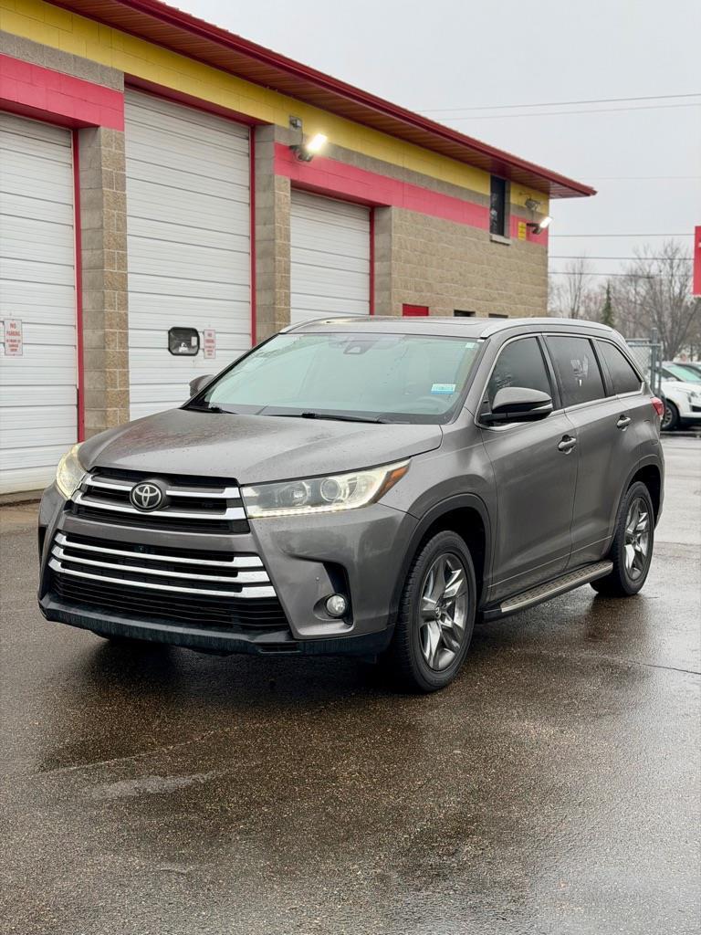 Toyota Highlander Limited FWD V6 2018