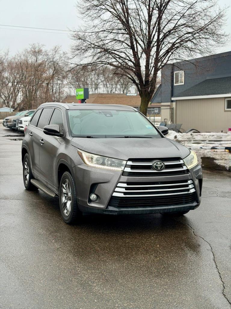 Toyota Highlander Limited FWD V6 2018