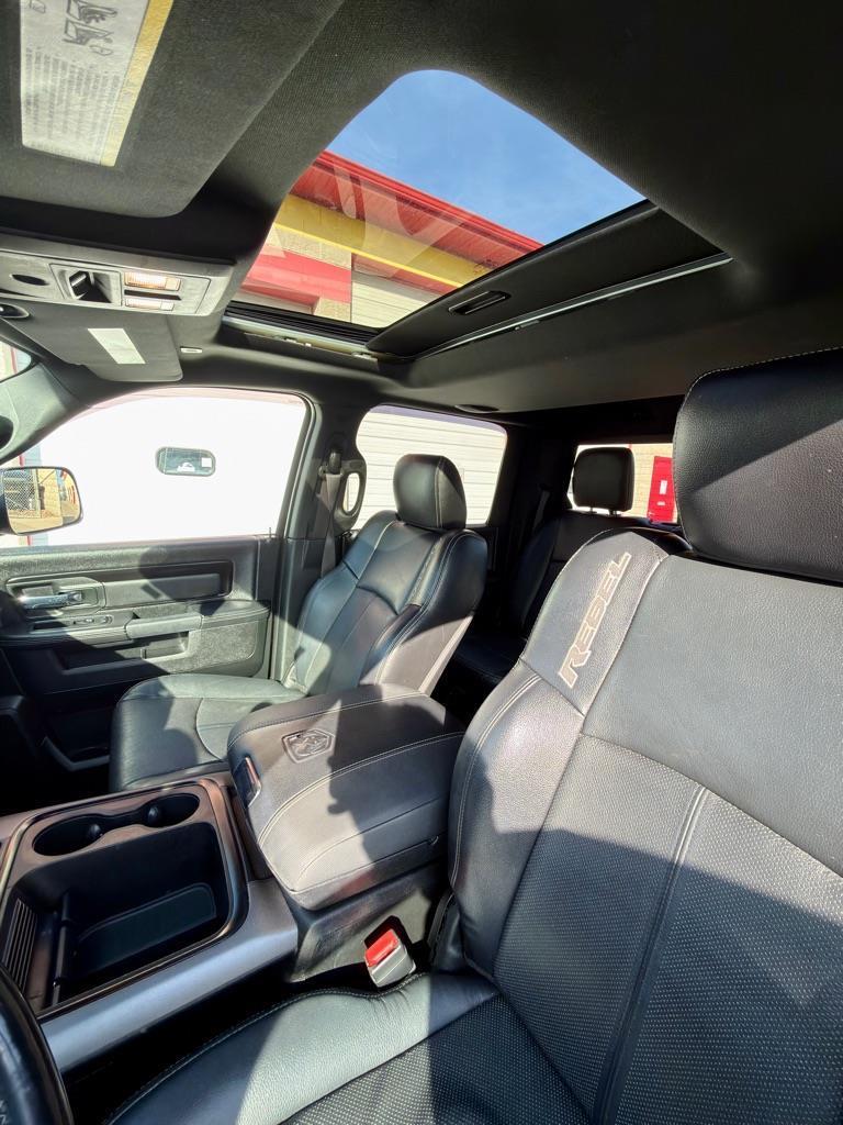 RAM 1500 Rebel Crew Cab SWB 4WD 2018