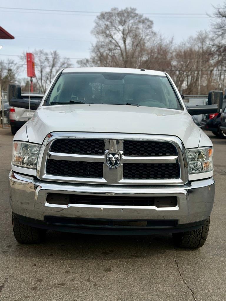 RAM 2500 SLT Mega Cab 4WD 2016