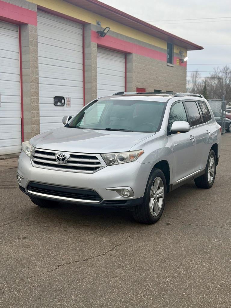 Toyota Highlander Limited 4WD 2013