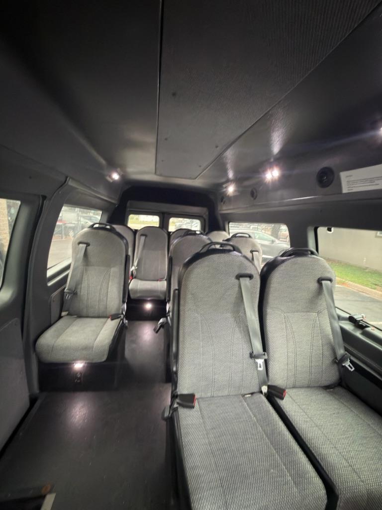 Ford Econoline E-250 Extended 2012
