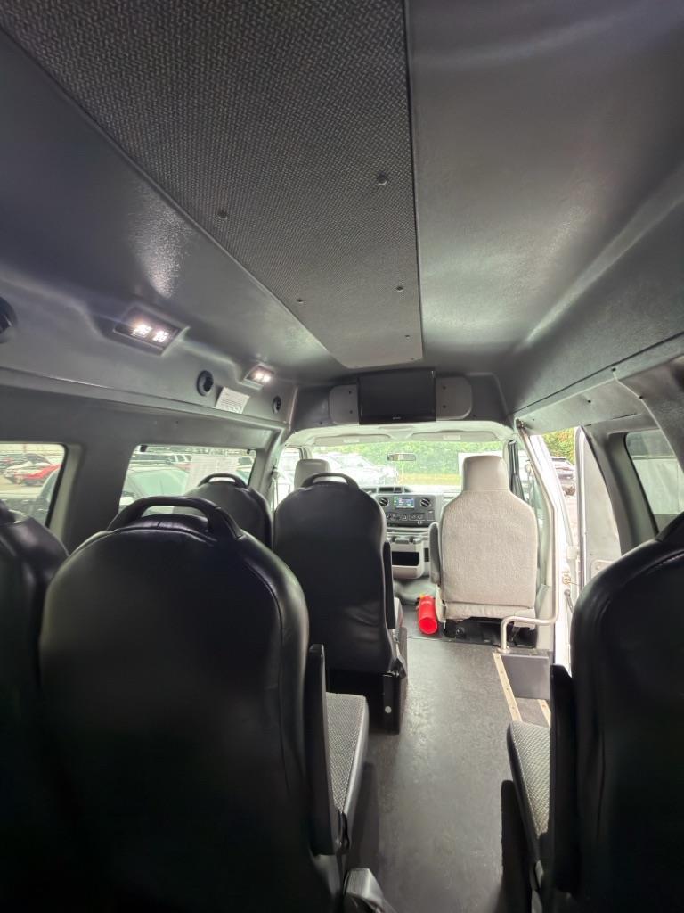 Ford Econoline E-250 Extended 2012