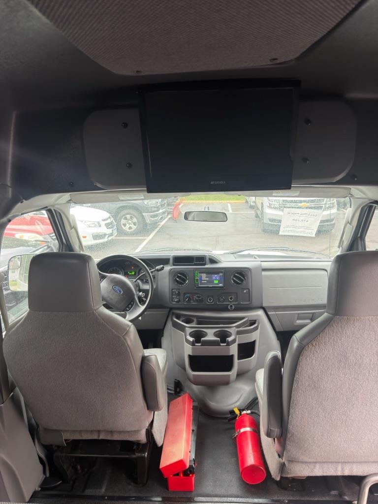 Ford Econoline E-250 Extended 2012
