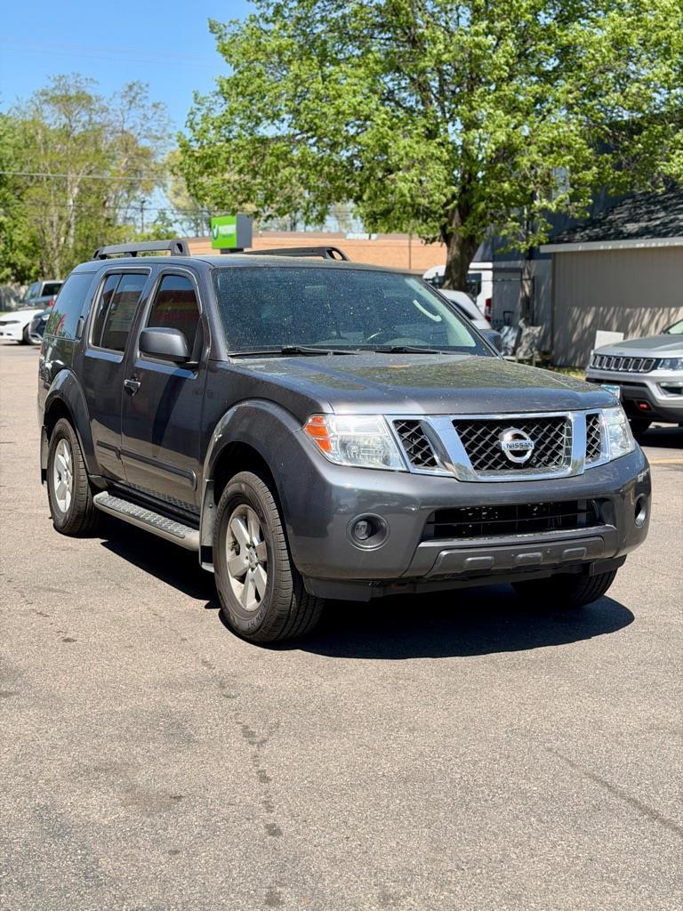 Nissan Pathfinder SV 4WD 2012