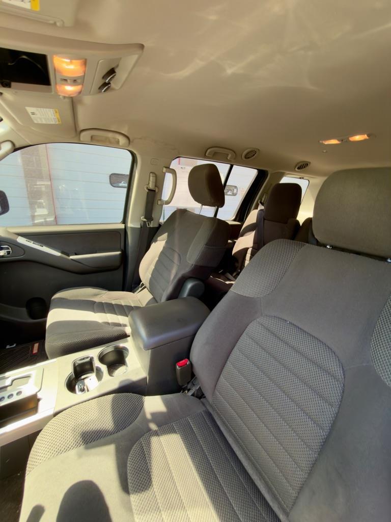 Nissan Pathfinder SV 4WD 2012