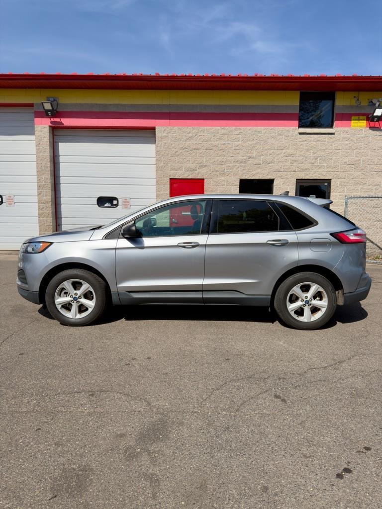Ford Edge SE FWD 2021