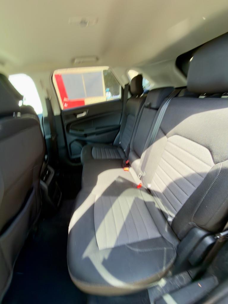 Ford Edge SE FWD 2021