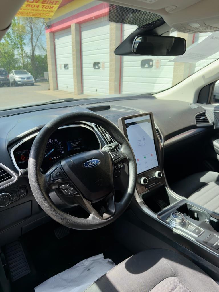 Ford Edge SE FWD 2021
