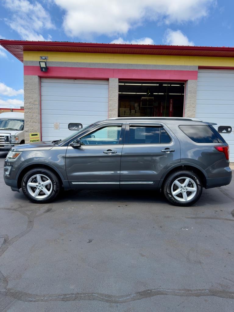 Ford Explorer XLT 4WD 2016