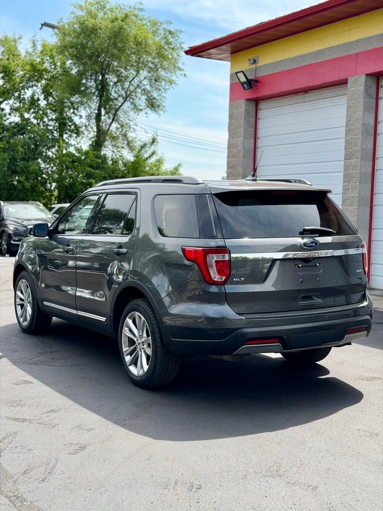 Ford Explorer XLT 4WD 2019