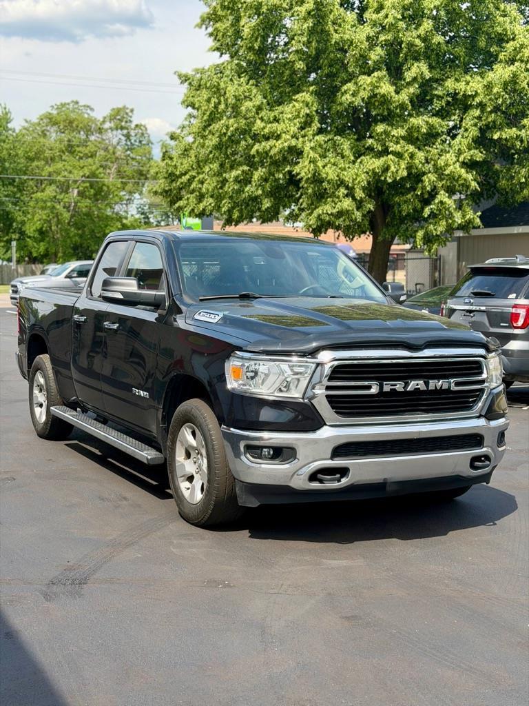 RAM 1500 Big Horn Quad Cab 4WD 2020