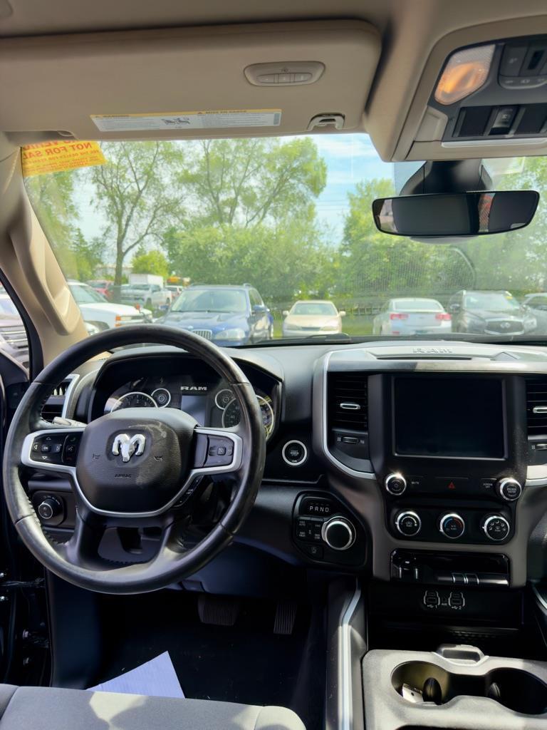 RAM 1500 Big Horn Quad Cab 4WD 2020